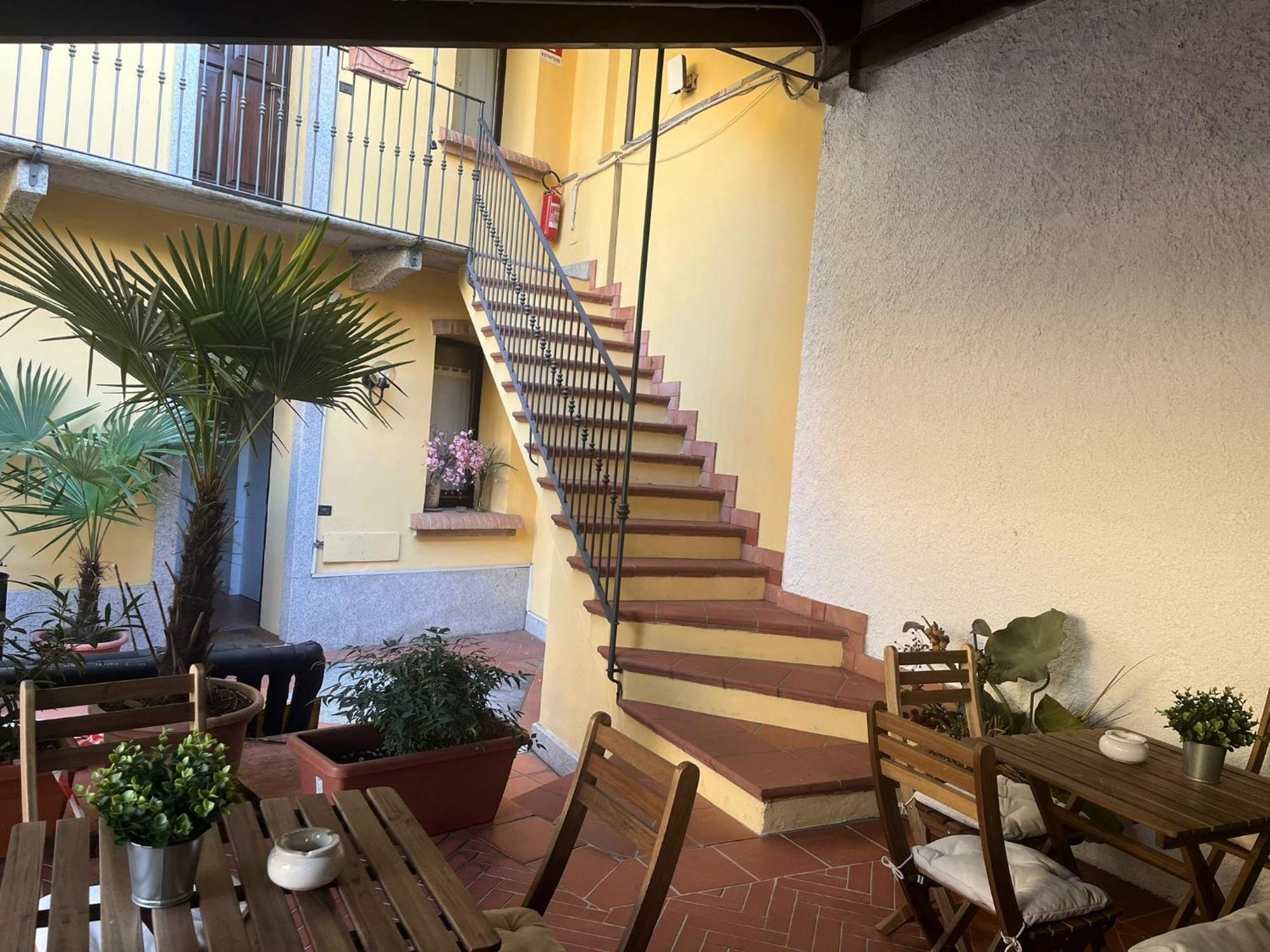 Monolocale Beatrice Abbadesse Guest House Milan Exterior photo